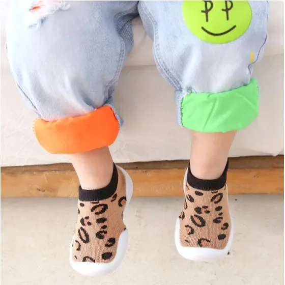 Zapatos Tipo Media Suela En Silicona Antideslizante Bebes