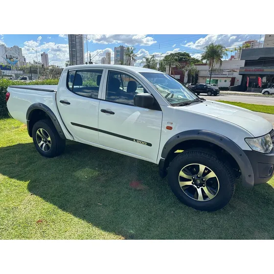 Mitsubishi L200 3.2 Triton Gl Cab. Dupla 4x4 4p