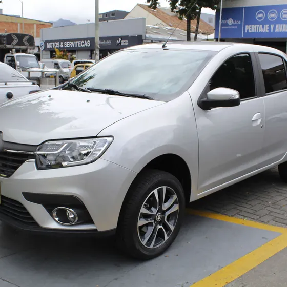 Renault Logan 2026 1.6 Intens Aut