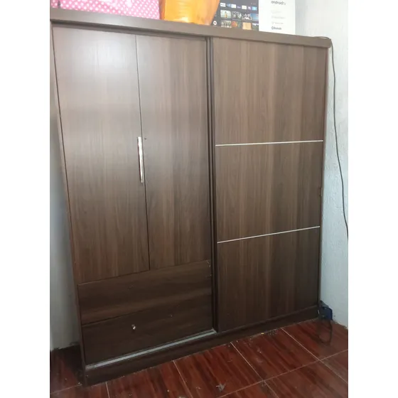 Ropero Placard Dos Puertas Y Una Corrediza
