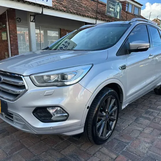 Ford Escape 2019 Titanium 2.0cc At Aa 4x2