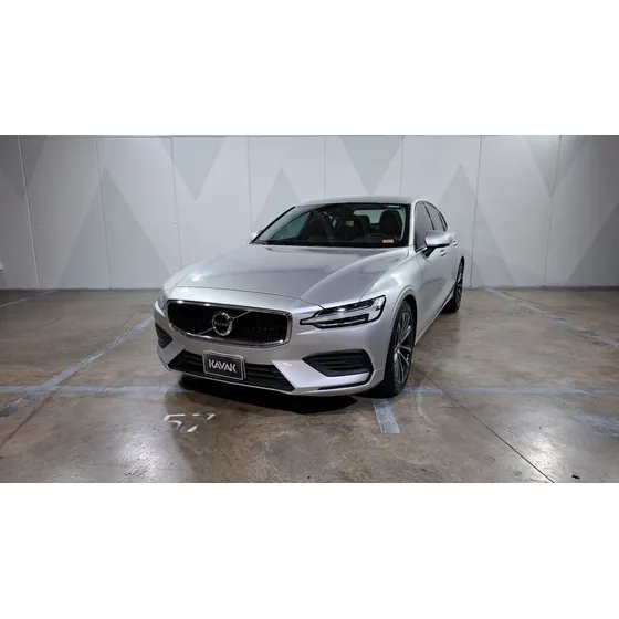 Volvo S60 2.0 B4 Mhev Momentum Auto