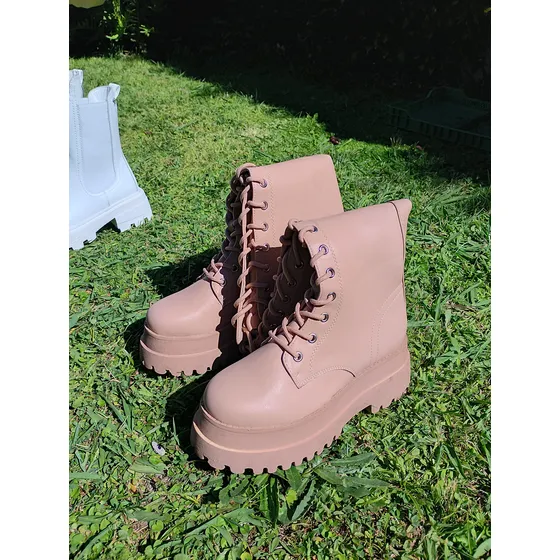 Bota Cmoran Café Nueva