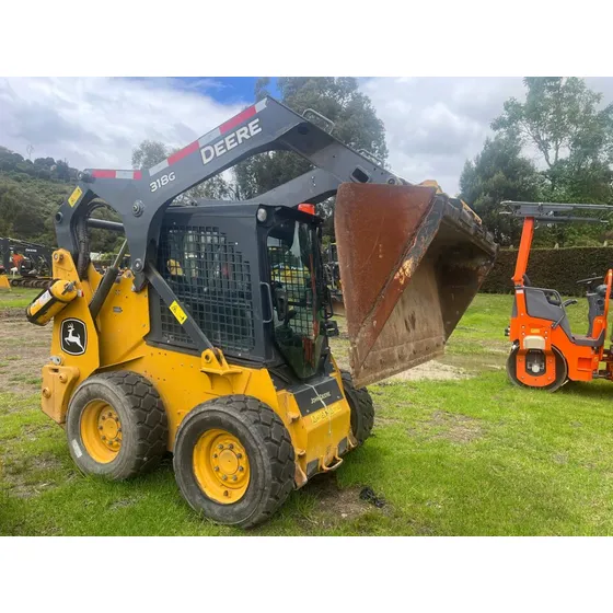 Minicargador John Deere 318g 1230 Horas Año 2022