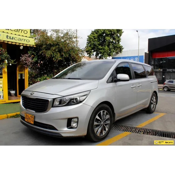 Kia Grand Carnival Sedona 3.3 At