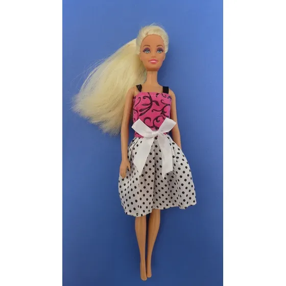 Barbie Original , 2010 , Cabellera Rubia Ojos Azules