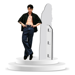 Figura De Jungkook En Tamaño Real De Coroplast Figura De Jungkook En Tamaño Real De Coroplast