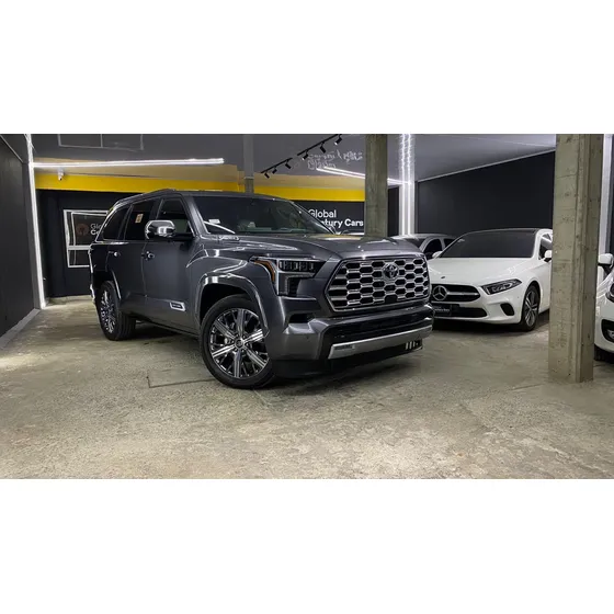 Toyota Sequoia 3.5 V6 Capstone