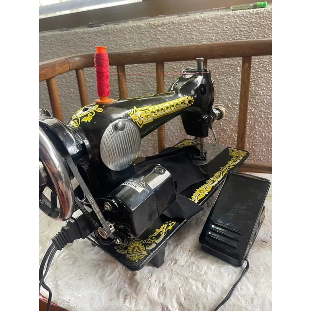 Máquina De Coser Singer Modelo 15  Ch (usada)