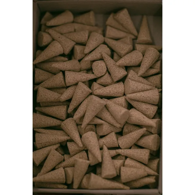 Inciensos En Conos De Resina De Palo Santo, 100% Natural.