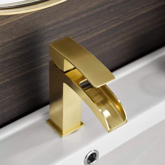 Grifo Baño Una Sola Manija Acabado Dorado Cepillado