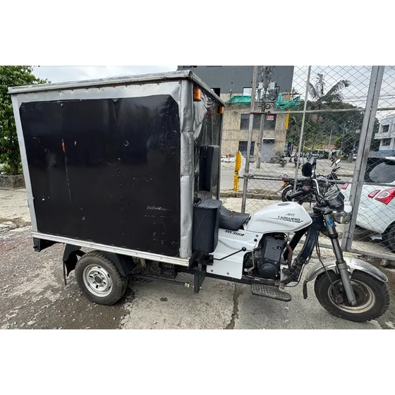 Motocarro Akt Carguero 3w 200