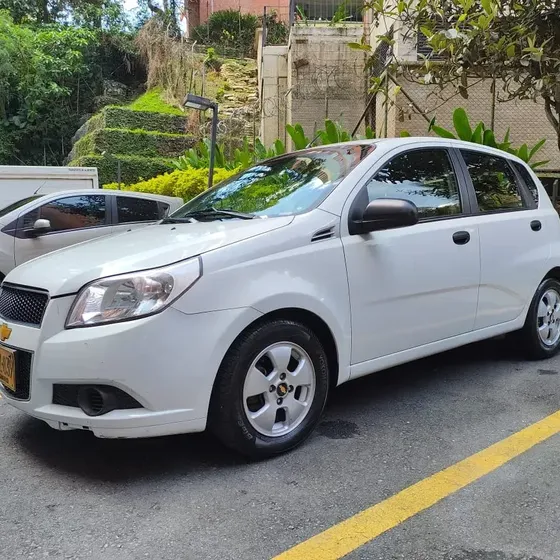 Chevrolet Chevrolet Aveo Gt Emotion 1.6 Gt 5 Puertas. 2013 1.6l