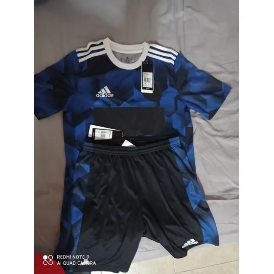 Conjunto adidas Shorts Y Franela Talla L De Niño