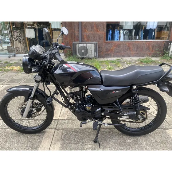 Vendo Moto Nkd 125 (negra), Único Dueño, Como Nueva.