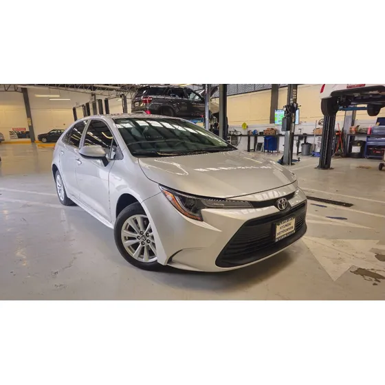 Toyota Corolla 2.0 Le At