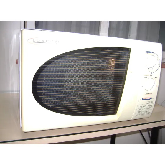 Microondas Luxman 17 Litros,buen Funcionamiento.