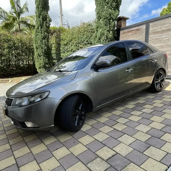 Kia Cerato Forte 2012 2.0