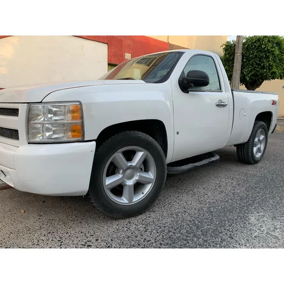 Chevrolet Silverado F Silverado 1500 5vel Cab Reg 4x2 Mt
