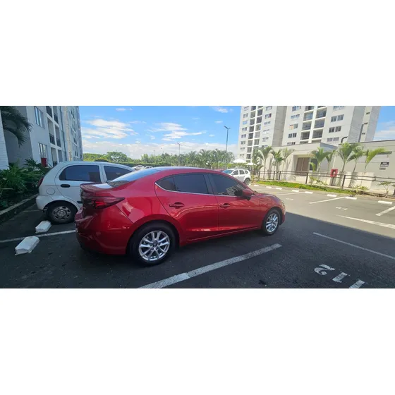 Mazda 3 Touring Mt