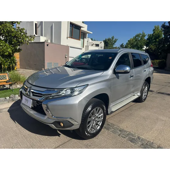 Mitsubishi Montero Sport 3.0 4x2 At