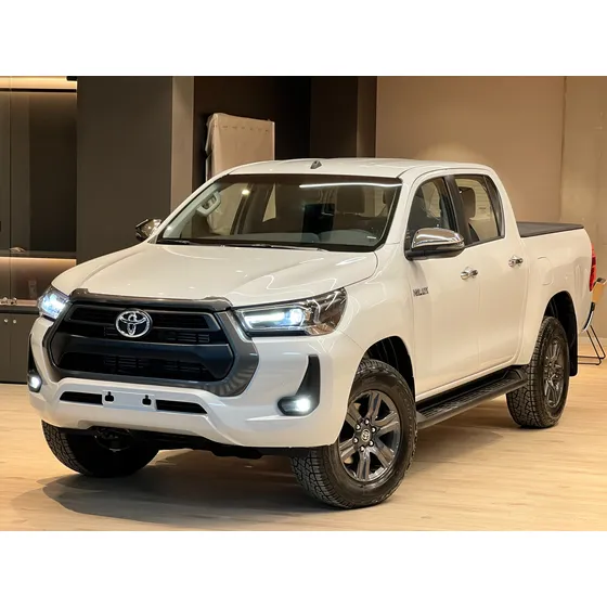 Toyota Hilux 2.4 Diésel 4x4 Aut
