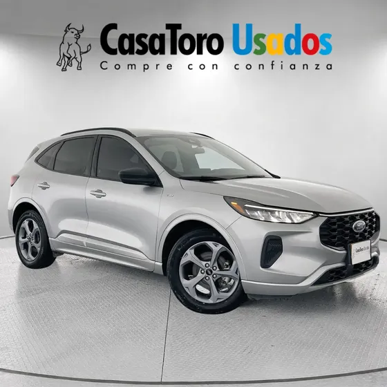 Ford Escape St Line Fhev At 2500cc usado en Barrios Unidos