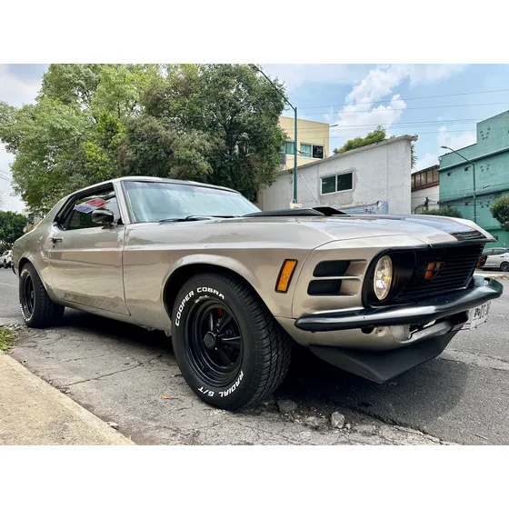 Ford Mustang Hard Top Mt