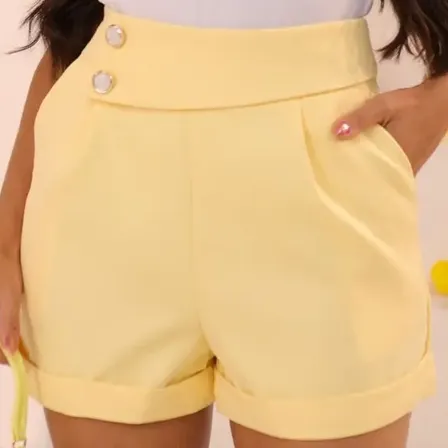 Short Feminino Em Alfaiataria Com Barra Italiana De Verãon
