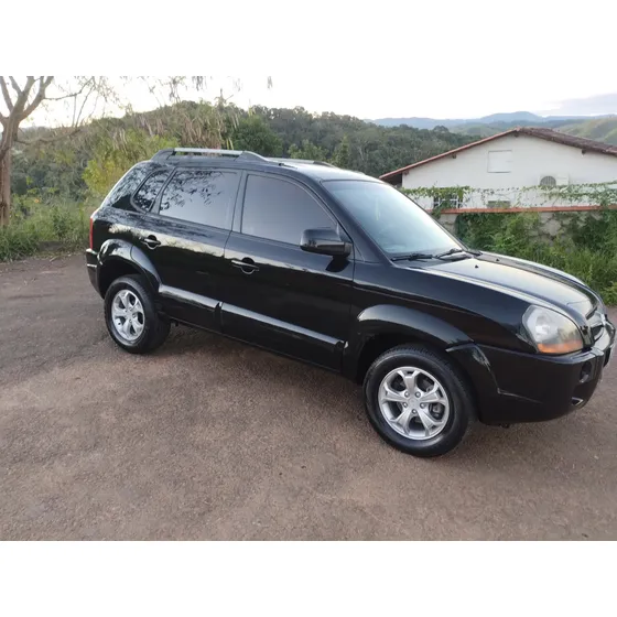 Hyundai Tucson 2.0 Gl 4x2 Aut. 5p