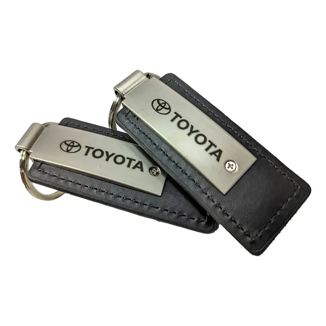 Llavero Elegante De Cuero Y Metal Toyota