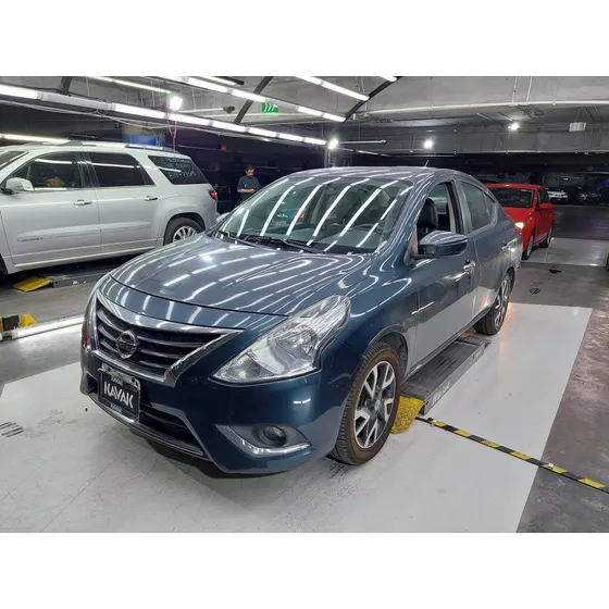 Nissan Versa 1.6 Exclusive Ta Ac