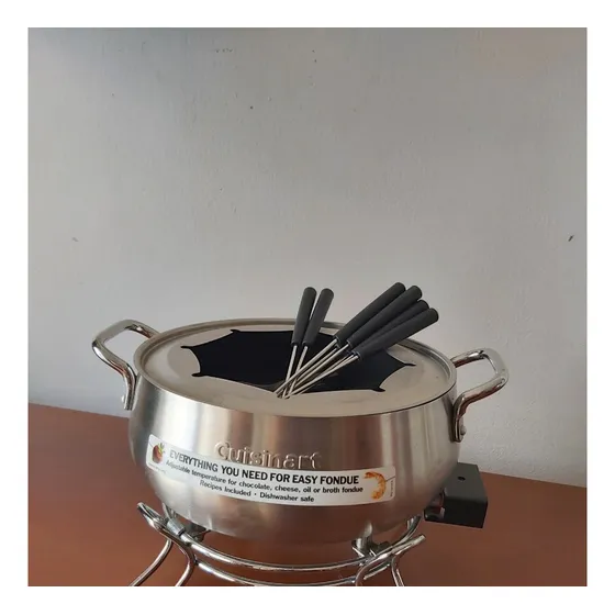 Fondue Cuisinart De Múltiples Usos Con 8 Pinchos.