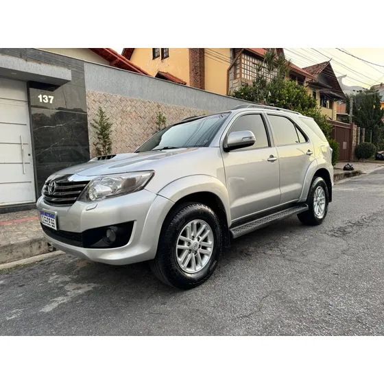 Toyota Sw4 3.0 Srv 5l 4x4 Aut. 5p 163 Hp