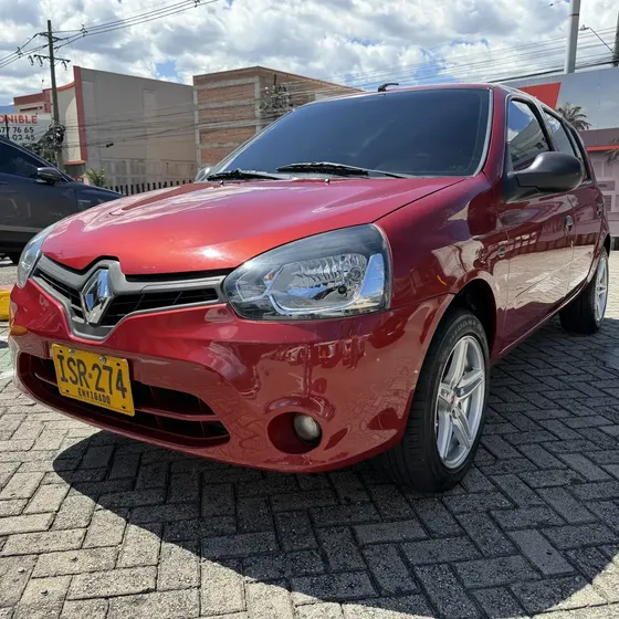 Renault Clio Style 2016 1.2 Night & Day