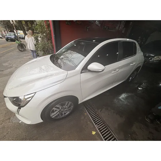 Peugeot 208 1.6 Allure