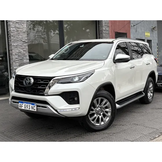 Toyota Hilux Sw4 2.8 Srx 177cv 4x4 7as At
