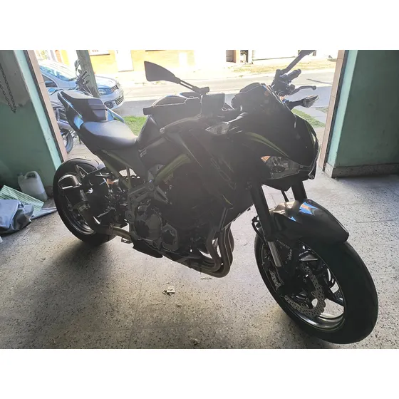 Kawasaki Z900 Con Accesorios