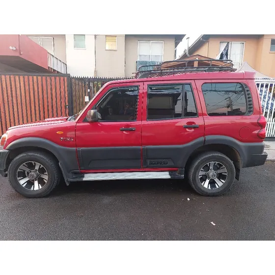 Mahindra Scorpio 4x2 Full Llantas