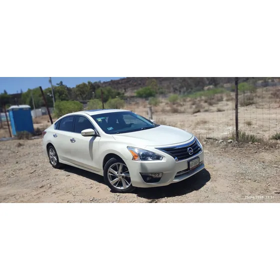 Nissan Altima 2.5 Advance Automatico
