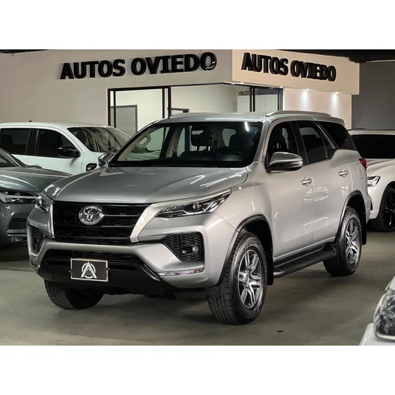 Toyota Fortuner 2.4 Street At 7as Blindaje 2