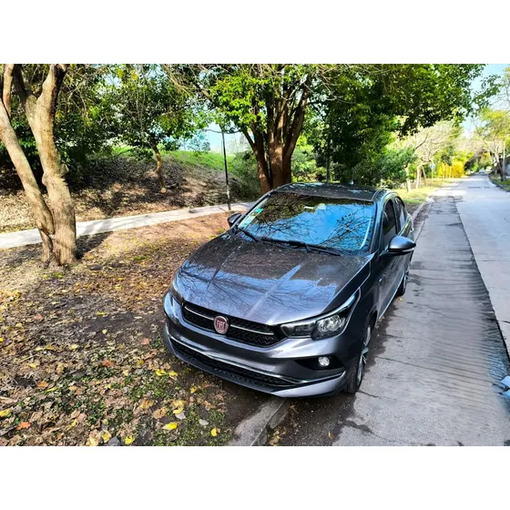 Fiat Cronos 1.8 16v Precision At6 Pack Premium