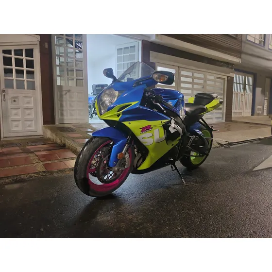 Suzuki Gsxr-600. Modelo: 2013.