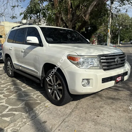 Toyota Land Cruiser 2014 4.5 Imperial Lc200