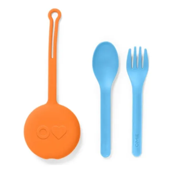 Omie. Cápsula De Silicón Para Transportar Utensilios. Color Naranja Omiepod