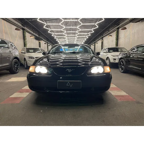 Ford Mustang Mustang 3.8 V6