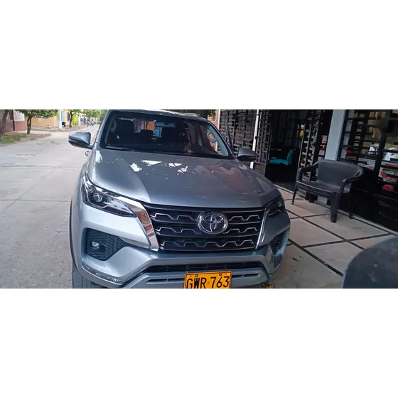 Toyota Fortuner 2.4 Street At 7as