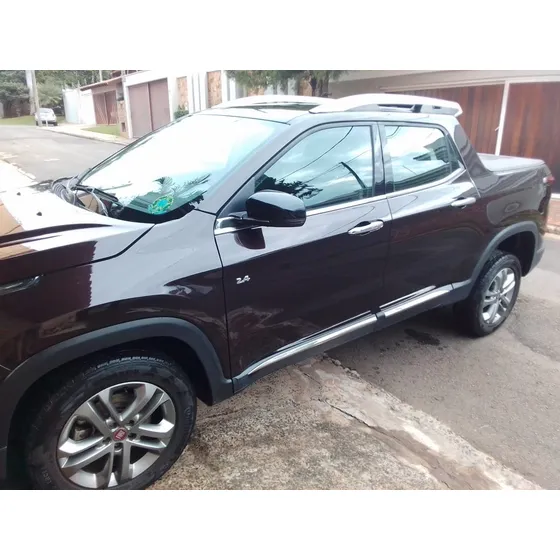 Fiat Toro 2.4 Volcano 16v Flex 4x2 Aut. 4p