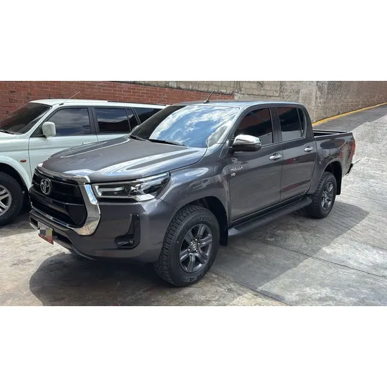 Toyota Hilux Srx