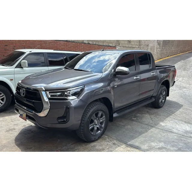 Toyota Hilux Srx